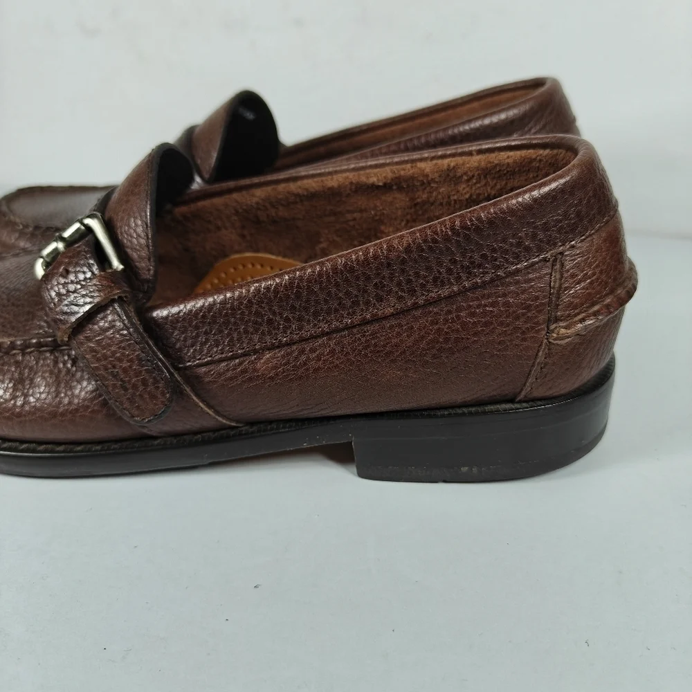 G.H Bass Weejuns Bass Bran Slip on Loafers Buckle Detail Brown Preppy Men's 7
